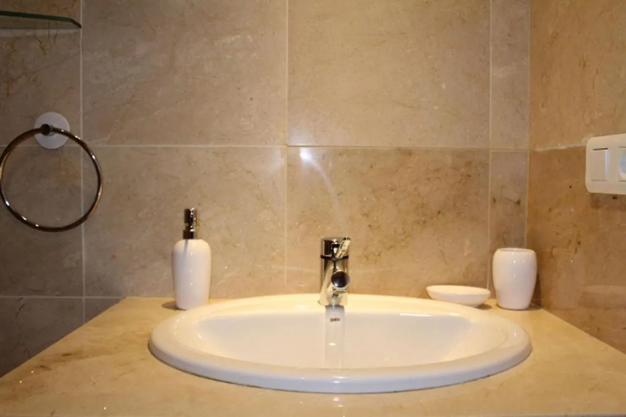 2105-Apt 2 Bedrooms, On The Beach, Port View, Pool مانيلفا 0*,